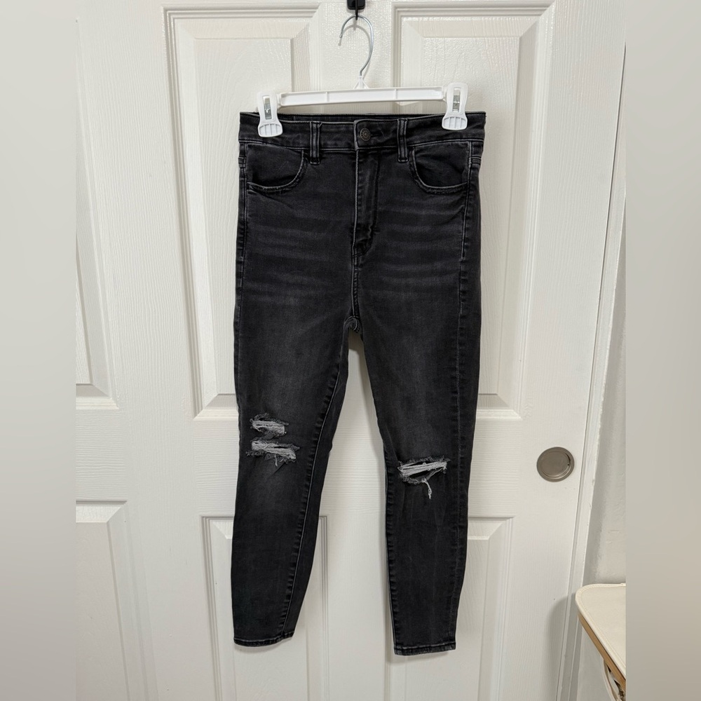 American Eagle Distressed Jeans